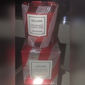 🍬 BRAND NEW. NWT. Voluspa Red and White Striped Candle
